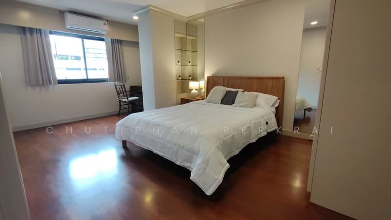 Green Point Silom, Bangkok, 29 Soi Anumanratthanon, Suriyawong, Bang Rak, Bangkok, 2 Bedrooms, 61 sqm, Condo For Rent, by Chutiphan Rerkrai, 500462674 - DDproperty.com