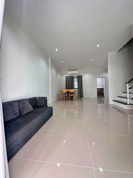 ให้เช่าทาวน์โฮมใหม่ ม.เดอะมิลตัน นิคมพัฒนา ซอย5 ระยอง, Rayong, Nikhom Pattana, Rayong, 3 Bedrooms, 80 sqm, Townhouse For Rent, by Dusit Saengfa, 500462677 - DDproperty.com