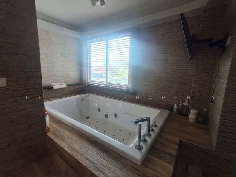 The Living 2 Baan Kluay - Sai Noi, Nonthaburi, Ban Kluay-Sai Noi Road, Phimonrat, Bang Bua Thong, Nonthaburi, 4 Bedrooms, 300 sqm, Single Detached House For Sale, by The Best Property หน่อย, 500462683 - DDproperty.com