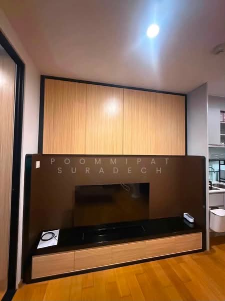 Noble Revo Silom, Bangkok, 88 Soi Surasak Surasak Road, Silom, Bang Rak, Bangkok, 1 Bedroom, 32 sqm, Condo For Rent, by Poommipat Suradech, 500462688 - DDproperty.com