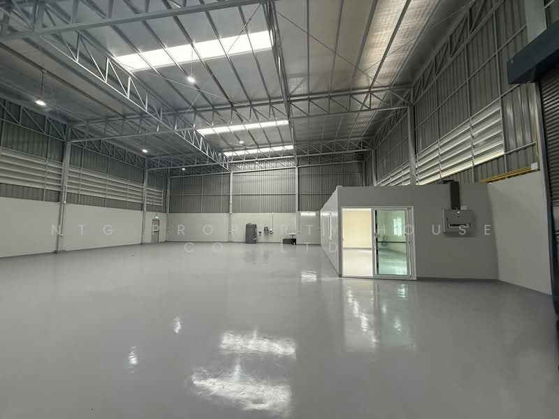WH04 ใหเชา โกดง คลงสนคา พรอมสำนกงาน ซอย รามอนทรา 51 ใกล BTS พนป epoxy พรอมใชงาน, กรุงเทพ, รามอินทรา 51, ท่าแร้ง, บางเขน, กรุงเทพ, 400 ตร.ม., โกดัง-โรงงาน ให้เช่า, โดย NTG Property House Co.,Ltd., 500462695 - DDproperty.com