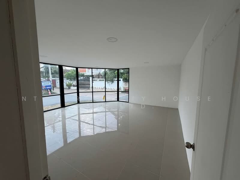 WH05 ใหเชา ออฟฟศ โกดง จอดรถ 50 คน ลาดพราว 41 จดทะเบยนบรษทได, กรุงเทพ, ลาดพร้าว41, จันทรเกษม, จตุจักร, กรุงเทพ, 100 ตร.ม., โกดัง-โรงงาน ให้เช่า, โดย NTG Property House Co.,Ltd., 500462722 - DDproperty.com