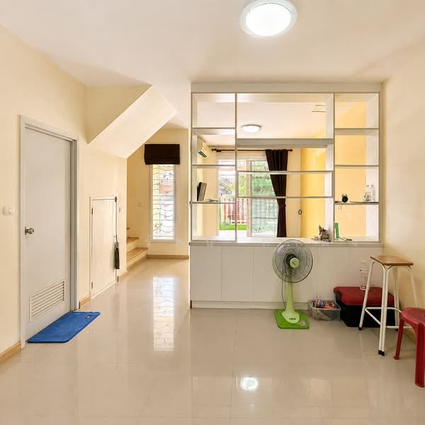 Gusto Townhome Thanamnon – Rama 5 : กัสโต้ ทาวน์โฮม ท่าน้ำนนท์ – พระราม 5, นนทบุรี, ถ.สายท่าน้ำนนท์, บางศรีเมือง, เมืองนนทบุรี, นนทบุรี, 110 ตร.ม., ทาวน์เฮ้าส์ ขาย, โดย วิดารัตน์ กาติ้ง, 500462727 - DDproperty.com