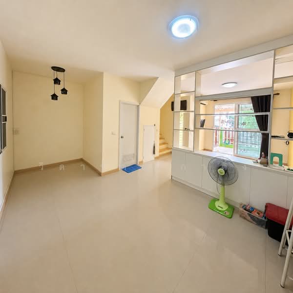 Gusto Townhome Thanamnon – Rama 5 : กัสโต้ ทาวน์โฮม ท่าน้ำนนท์ – พระราม 5, นนทบุรี, ถ.สายท่าน้ำนนท์, บางศรีเมือง, เมืองนนทบุรี, นนทบุรี, 110 ตร.ม., ทาวน์เฮ้าส์ ขาย, โดย วิดารัตน์ กาติ้ง, 500462727 - DDproperty.com