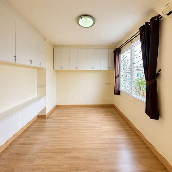 Gusto Townhome Thanamnon – Rama 5, Nonthaburi, Sai Thanam Non Road, Bang Sri Muang, Muang Nonthaburi, Nonthaburi, 3 Bedrooms, 110 sqm, Townhouse For Sale, by วิดารัตน์ กาติ้ง, 500462727 - DDproperty.com