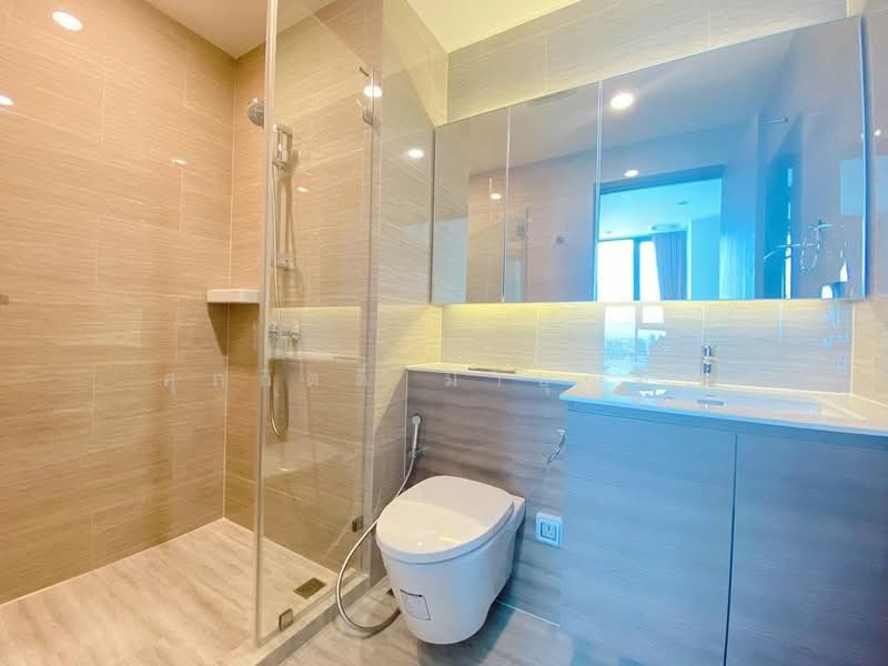 Whizdom Essence, Bangkok, 5 Piyabutr 1 Alley, Bang Chak, Phra Khanong, Bangkok, 1 Bedroom, 33 sqm, Condo For Rent, by Rattanaporn Khamlit, 500462734 - DDproperty.com