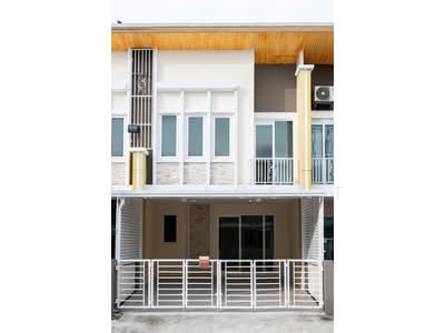 ขาย - Golden Town Chalermprakiat - Suanluang : โกลเด้น ทาวน์ เฉลิมพระเกียรติ - สวนหลวง, กรุงเทพ