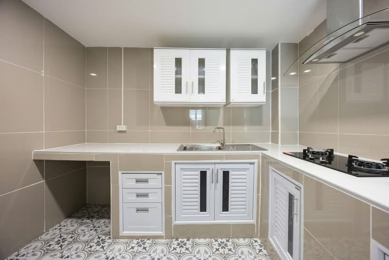 Golden Town Chalermprakiat - Suanluang, Bangkok, Soi Chaloem Phrakiat Rama 9 Soi 30 Yaek 14, Kanchanaphisek Road, Dok Mai, Prawet, Bangkok, 4 Bedrooms, 110 sqm, Townhouse For Sale, by NR AGENT, 500462744 - DDproperty.com