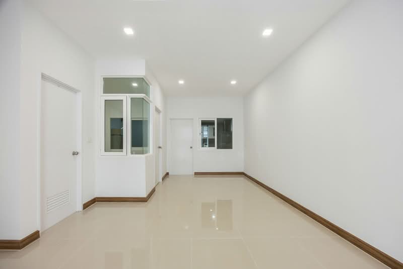 Golden Town Chalermprakiat - Suanluang, Bangkok, Soi Chaloem Phrakiat Rama 9 Soi 30 Yaek 14, Kanchanaphisek Road, Dok Mai, Prawet, Bangkok, 4 Bedrooms, 110 sqm, Townhouse For Sale, by NR AGENT, 500462744 - DDproperty.com
