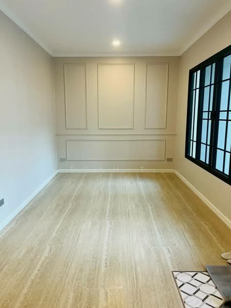 อาคารให้เช่า อ่อนนุช พระโขนง สุขุมวิท : Buildings for rent in On Nut, Phra Khanong, Sukhumvit, กรุงเทพ, พระโขนง, คลองเตย, กรุงเทพ, 220 ตร.ม., ตึกแถว-อาคารพาณิชย์ ให้เช่า, โดย TOAH T., 500462747 - DDproperty.com