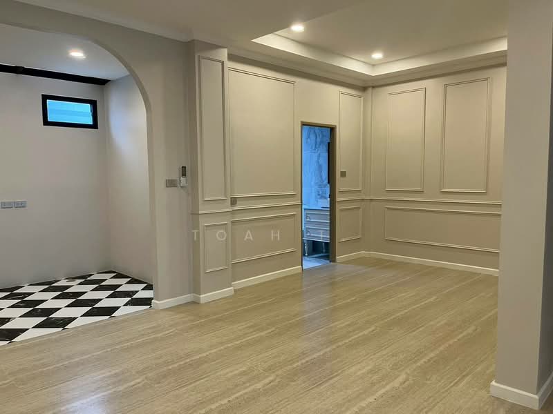 อาคารให้เช่า อ่อนนุช พระโขนง สุขุมวิท : Buildings for rent in On Nut, Phra Khanong, Sukhumvit, กรุงเทพ, พระโขนง, คลองเตย, กรุงเทพ, 220 ตร.ม., ตึกแถว-อาคารพาณิชย์ ให้เช่า, โดย TOAH T., 500462747 - DDproperty.com