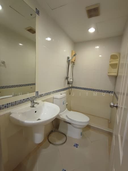 Baan Klang Muang The Paris Rama 9-Ramkamhaeng, Bangkok, Krungthep Kreetha Road, Hua Mak, Bang Kapi, Bangkok, 3 Bedrooms, 72 sqm, Townhouse For Rent, by Jutarat Jitmun, 500462753 - DDproperty.com