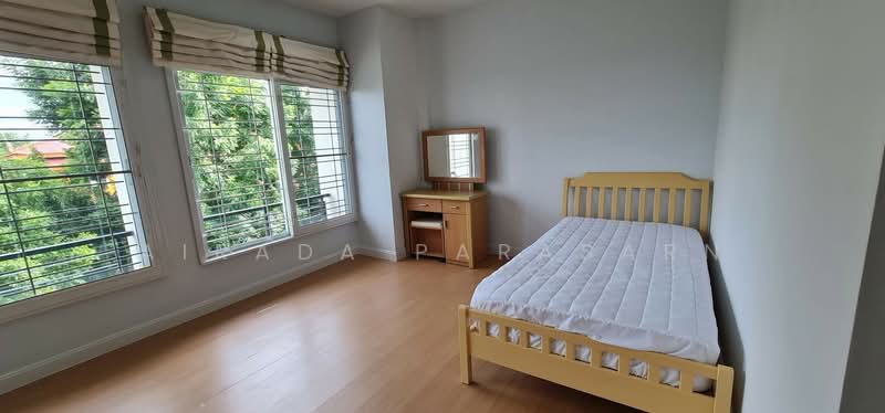 Baan Klang Muang Srinakarin 24, Bangkok, Prawet, Bangkok, 3 Bedrooms, 100 sqm, Townhouse For Rent, by Airada Parasarn, 500462754 - DDproperty.com