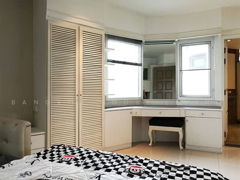 Fifty Fifth Tower, Bangkok, 84 Soi Sukhumvit 55, Sukhumvit Road, Khlong Tan Nua, Watthana, Bangkok, 3 Bedrooms, 170 sqm, Condo For Rent, by Bangkok House Living, 500462765 - DDproperty.com
