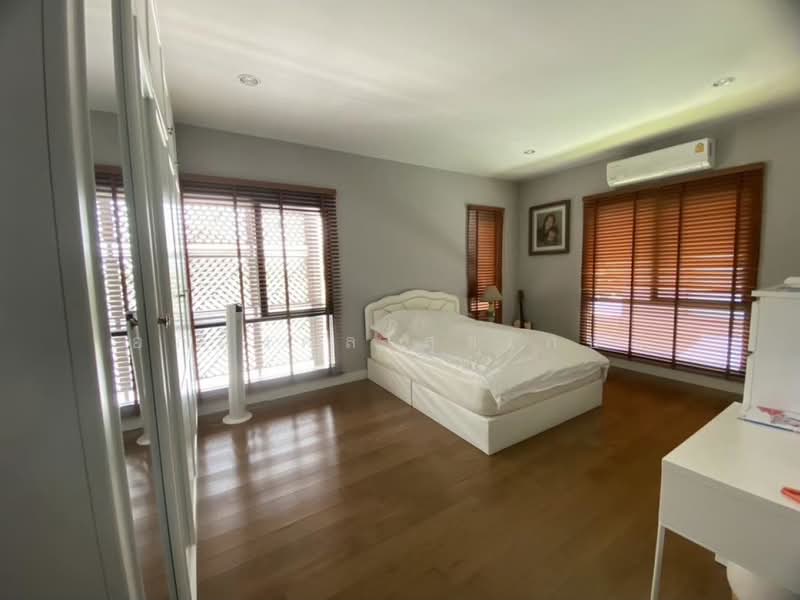 Burasiri Pattanakarn, Bangkok, New Pattanakarn Road, Prawet, Bangkok, 4 Bedrooms, 210 sqm, Single Detached House For Sale, by อภิมงคล สุขเกษม, 500462838 - DDproperty.com