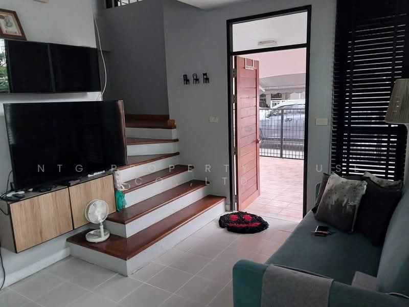 Baan Klang Muang Ladprao-Yothin Phatthana, Bangkok, Soi Baan Klang Muang Ladprao-Yothin Phatthana, Lat Phrao, Bangkok, 3 Bedrooms, 180 sqm, Townhouse For Rent, by NTG Property House Co.,Ltd., 500462859 - DDproperty.com