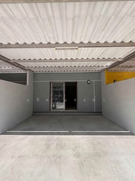 ให้เช่าทาวนโฮม ไลฟ์ซิตี้บ่อวิน ศรีราชา, Chon Buri (Pattaya), Bo Win, Si Racha, Chon Buri (Pattaya), 3 Bedrooms, 80 sqm, Townhouse For Rent, by Dusit Saengfa, 500462867 - DDproperty.com