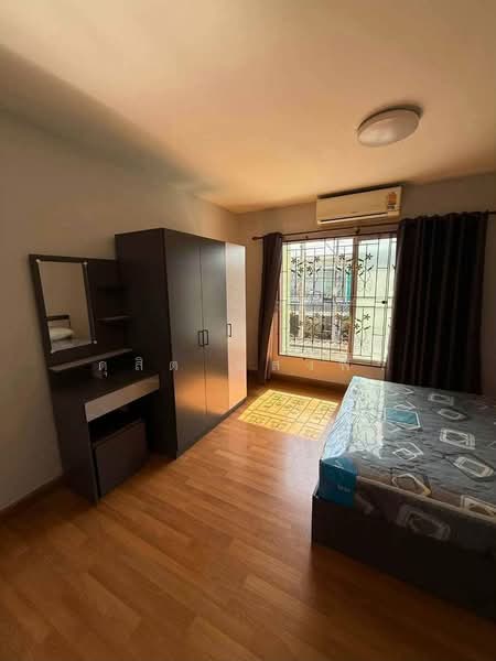 ใหเชาทาวนโฮม ไลฟซตบอวน ศรราชา, Chon Buri (Pattaya), Bo Win, Si Racha, Chon Buri (Pattaya), 3 Bedrooms, 80 sqm, Townhouse For Rent, by Dusit Saengfa, 500462867 - DDproperty.com
