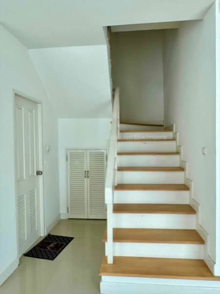 ใหเชาทาวนโฮม ม.เดอะเซนทรลไลฟ สวนเสอ ศรราชา, Chon Buri (Pattaya), Surasak, Si Racha, Chon Buri (Pattaya), 2 Bedrooms, 85 sqm, Townhouse For Rent, by Dusit Saengfa, 500462899 - DDproperty.com