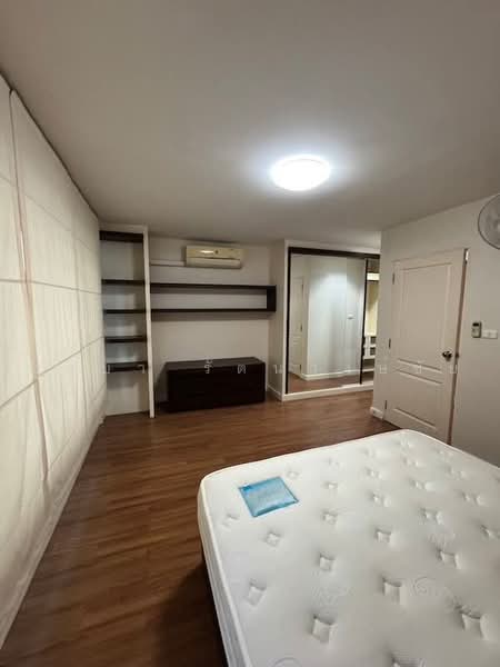 ทำเลนาคนวาส 48 ใหเชาทาวนโฮม 3 ชน The Terrace ลาดพราว 71 บานสวย แตงครบ พรอมอย, Bangkok, นาคนิวาส, Lat Phrao, Bangkok, 4 Bedrooms, 156 sqm, Townhouse For Rent, by บุษบา รัตนวงษ์ชัย, 500462917 - DDproperty.com