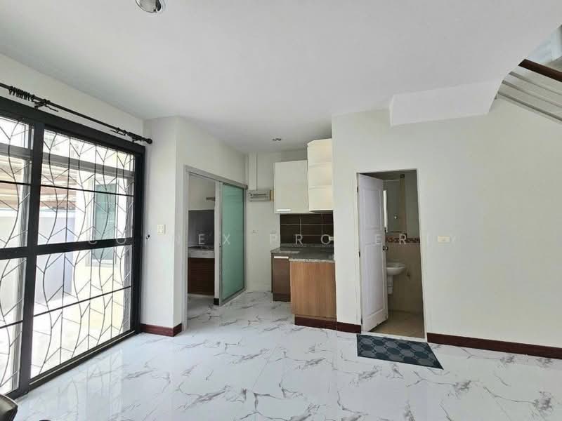 Baan Klang Muang The Royal Monaco Srinakarin-Pattanakarn, Bangkok, Rama 9 Road, Soi 43, Suan Luang, Bangkok, 3 Bedrooms, 21 sqm, Townhouse For Rent, by Connex Property, 500462918 - DDproperty.com