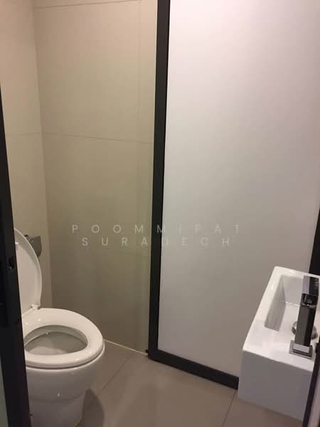 Rhythm Asoke, Bangkok, 299 Asoke - Dindaeng Road, Makkasan, Ratchathewi, Bangkok, 2 Bedrooms, 42 sqm, Condo For Rent, by Poommipat Suradech, 500462957 - DDproperty.com