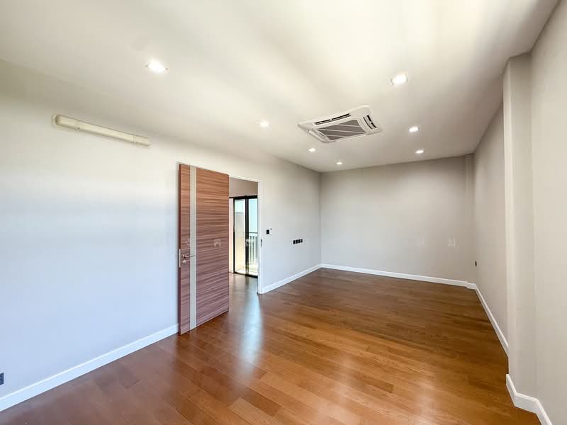 The Gentry Sukhumvit 101, Bangkok, Soi Sukhumvit 101, Sukhumvit Road, Bang Chak, Phra Khanong, Bangkok, 3 Bedrooms, 390 sqm, Single Detached House For Sale, by อภิมงคล สุขเกษม, 500462999 - DDproperty.com