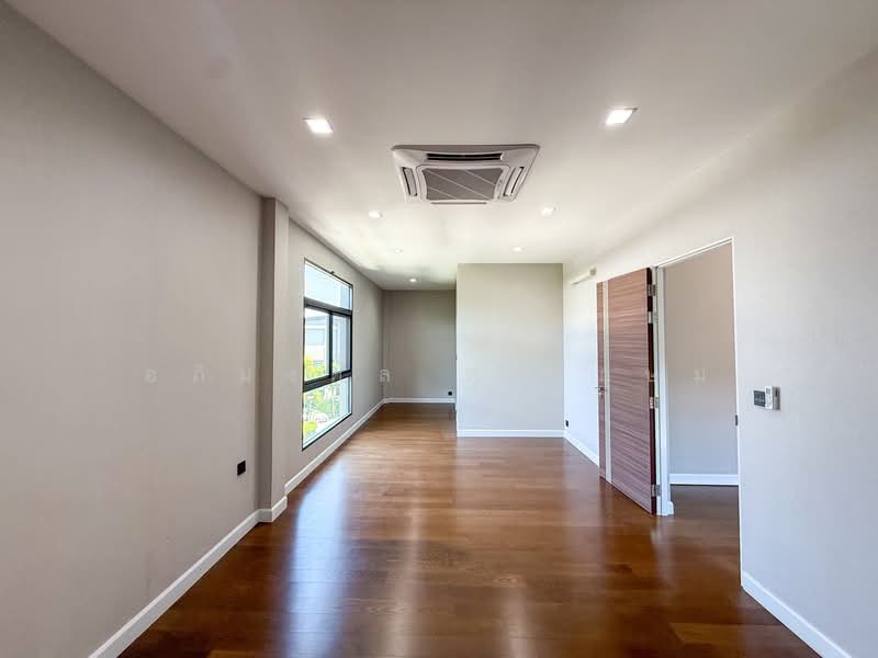 The Gentry Sukhumvit 101, Bangkok, Soi Sukhumvit 101, Sukhumvit Road, Bang Chak, Phra Khanong, Bangkok, 3 Bedrooms, 390 sqm, Single Detached House For Sale, by อภิมงคล สุขเกษม, 500462999 - DDproperty.com