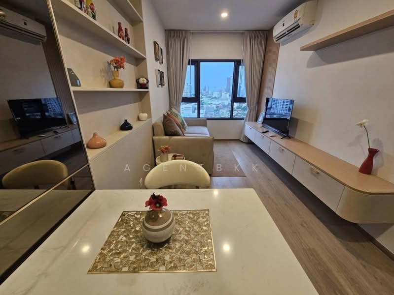 Life Rama 4-Asoke, Bangkok, Rama 4 Road, Khlong Toei, Bangkok, 1 Bedroom, 32 sqm, Condo For Rent, by Agentbkk, 500463010 - DDproperty.com