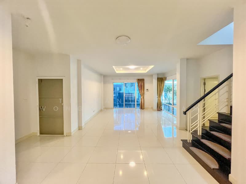 Sena Park Grand Ramindra, Bangkok, 18 Kanchanaphisek Rd., Khan Na Yao, Bangkok, 3 Bedrooms, 252 sqm, Single Detached House For Sale, by Thananthorn Wongvarnkaseam, 500463021 - DDproperty.com