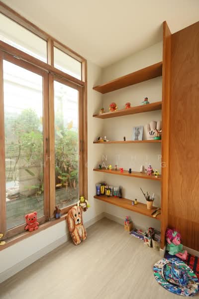 Two-story detached house for rent, corner unit, 2 bedrooms, at Chokchai 4 Soi 78, กรุงเทพ, ลาดพร้าว, ลาดพร้าว, กรุงเทพ, 350 ตร.ม., บ้านเดี่ยว ให้เช่า, โดย Charinthip Phungalong, 500463033 - DDproperty.com