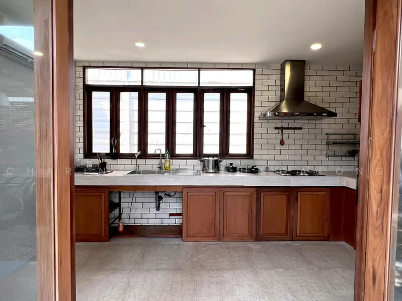 Two-story detached house for rent, corner unit, 2 bedrooms, at Chokchai 4 Soi 78, Bangkok, Lat Phrao, Bangkok, 2 Bedrooms, 350 sqm, Single Detached House For Rent, by Charinthip Phungalong, 500463033 - DDproperty.com