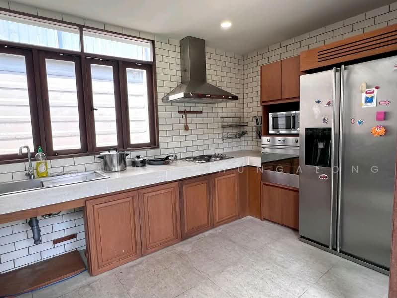 Two-story detached house for rent, corner unit, 2 bedrooms, at Chokchai 4 Soi 78, กรุงเทพ, ลาดพร้าว, ลาดพร้าว, กรุงเทพ, 350 ตร.ม., บ้านเดี่ยว ให้เช่า, โดย Charinthip Phungalong, 500463033 - DDproperty.com