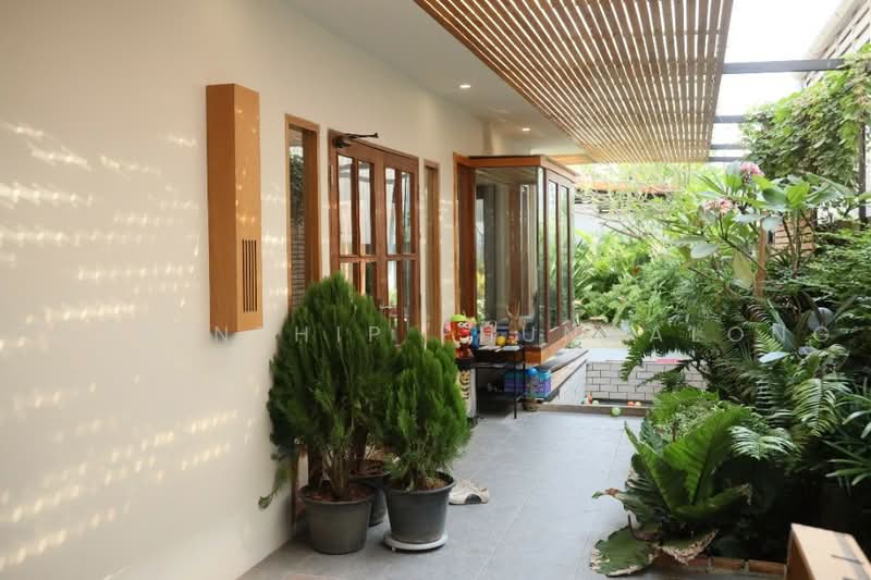 Two-story detached house for rent, corner unit, 2 bedrooms, at Chokchai 4 Soi 78, กรุงเทพ, ลาดพร้าว, ลาดพร้าว, กรุงเทพ, 350 ตร.ม., บ้านเดี่ยว ให้เช่า, โดย Charinthip Phungalong, 500463033 - DDproperty.com