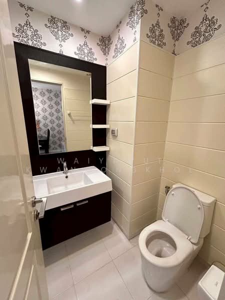 Hive Sathorn, Bangkok, Krung Thonburi Road, Khlong Ton Sai, Khlong San, Bangkok, 2 Bedrooms, 66 sqm, Condo For Rent, by Waiyawut Kwanmongkhol, 500463055 - DDproperty.com