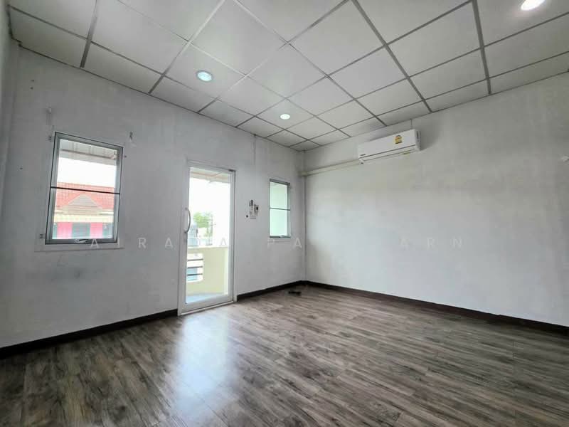 ทาวนเฮาส 2 ชน, Bangkok, Bang Bon, Bangkok, 3 Bedrooms, 112 sqm, Townhouse For Sale, by Airada Parasarn, 500463064 - DDproperty.com