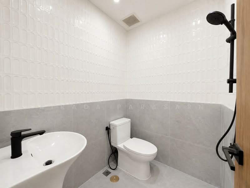 ทาวนเฮาส2ชน, Bangkok, Ram Inthra, Khan Na Yao, Bangkok, 2 Bedrooms, 120 sqm, Townhouse For Sale, by Airada Parasarn, 500463069 - DDproperty.com