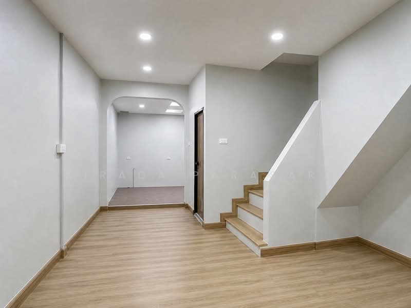 ทาวนเฮาส2ชน, Bangkok, Ram Inthra, Khan Na Yao, Bangkok, 2 Bedrooms, 120 sqm, Townhouse For Sale, by Airada Parasarn, 500463069 - DDproperty.com