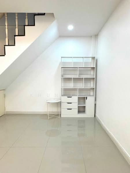 ทาวนเฮาส ใหเชา หางจาก BTS ออนนช 400 เมตร (SPSJP551), กรุงเทพ, สุขุมวิท81, บางจาก, พระโขนง, กรุงเทพ, 140 ตร.ม., ทาวน์เฮ้าส์ ให้เช่า, โดย Khun Jane, 500463110 - DDproperty.com