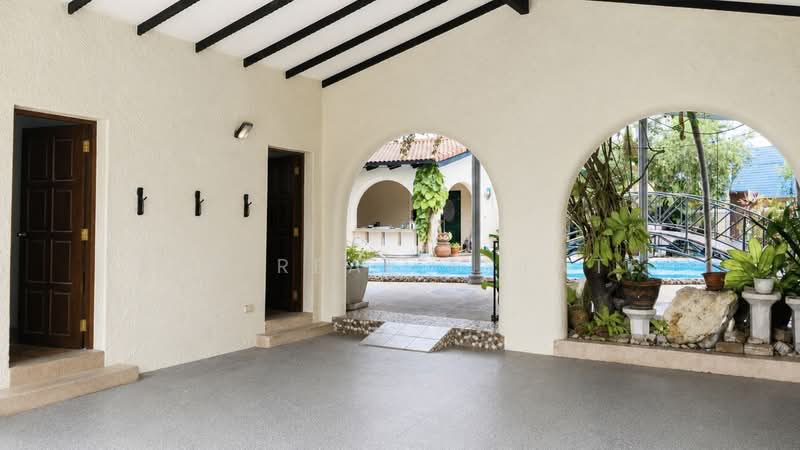 6 Bedroom Pool Villa for Sale Near Mabprachan Lake Pattaya, Chon Buri (Pattaya), Bang Lamung, Bang Lamung (Pattaya), Chon Buri (Pattaya), 6 Bedrooms, 760 sqm, Villa For Sale, by PLC real estate, 500463117 - DDproperty.com