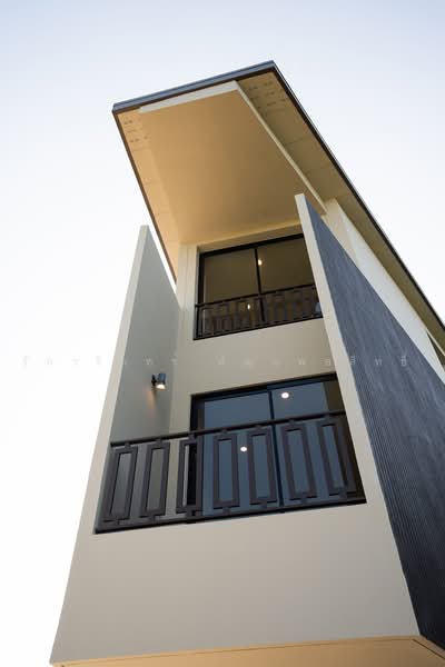 haus villa ratchapruek, Nonthaburi, Sai Ma, Muang Nonthaburi, Nonthaburi, 5 Bedrooms, 486 sqm, Semi-Detached House (Twin House) For Sale, by รักวรินทร์ พัฒนพลสิทธิ์, 500463135 - DDproperty.com