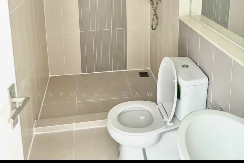 Baan Klang Muang Rama 9-Ramkhmahaeng, Bangkok, Soi Ramkhamhaeng 39, Phlapphla, Wang Thonglang, Bangkok, 3 Bedrooms, 148 sqm, Townhouse For Sale, by Kanrutai Dawruang, 500463142 - DDproperty.com