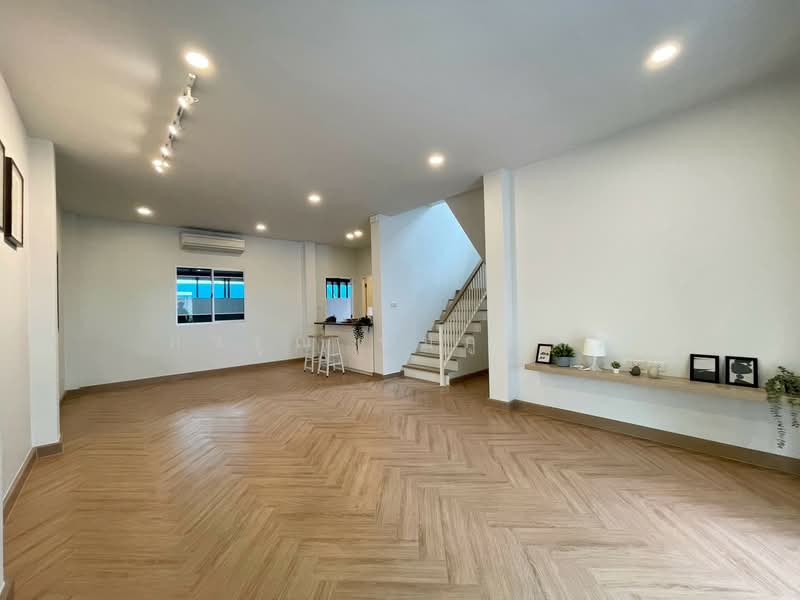 หมู่บ้านพร้อมพัฒน์ 1, กรุงเทพ, สามวาตะวันตก, คลองสามวา, กรุงเทพ, 140 ตร.ม., บ้านแฝด ขาย, โดย การุณ ชมภูบุตร, 500463163 - DDproperty.com