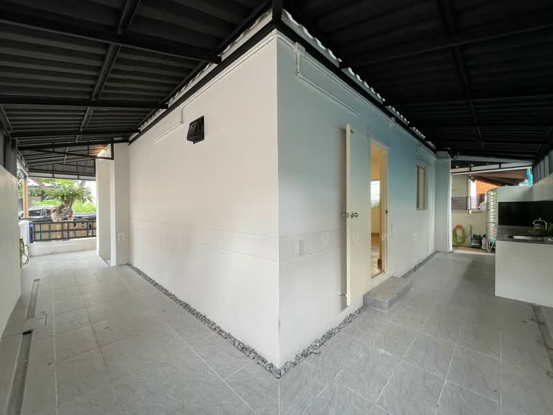 หมู่บ้านพร้อมพัฒน์ 1, Bangkok, Sam Wa Tawan Tok, Khlong Sam Wa, Bangkok, 3 Bedrooms, 140 sqm, Semi-Detached House (Twin House) For Sale, by การุณ ชมภูบุตร, 500463163 - DDproperty.com