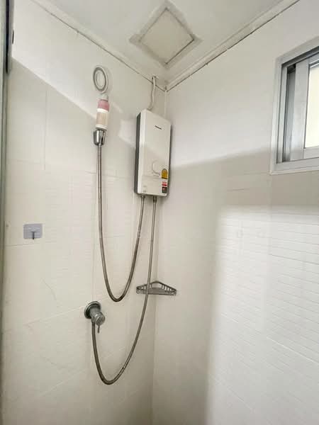 Lumpini Place Ramindra - Laksi, Bangkok, 20 Ramindhra Road, Anusaowari, Bang Khen, Bangkok, 1 Bedroom, 34 sqm, Condo For Sale, by Living Condo, 500463198 - DDproperty.com