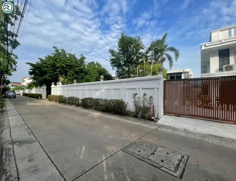 บ้านเดี่ยว 119 ตร.วา ใกล้รถไฟฟ้า 290 เมตร สุขุมวิท ปากน้ำ สมุทรปราการ ราคา 12.8 ล้าน เจ้าของขายเอง, สมุทรปราการ, บุญศิริ, ปากน้ำ, เมืองสมุทรปราการ, สมุทรปราการ, 476 ตร.ม., บ้านเดี่ยว ขาย, โดย Sirithong Saetang, 500463208 - DDproperty.com