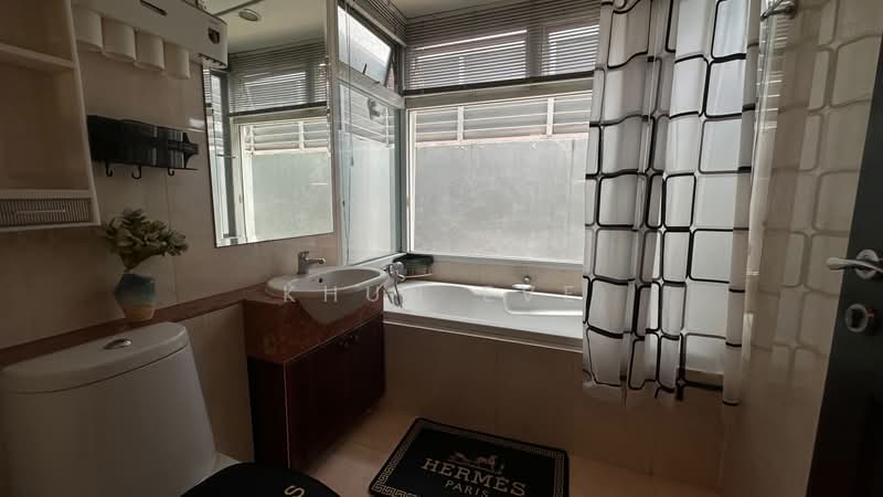 Villa Arcadia Srinakarin : วิลล่า อะคาเดีย ศรีนครินทร์, สมุทรปราการ, ซอย หมู่บ้านวิลล่าอะคาเดียศรีนครินทร์, บางแก้ว, บางพลี, สมุทรปราการ, 250 ตร.ม., บ้านเดี่ยว ให้เช่า, โดย Khun EVE, 500463218 - DDproperty.com