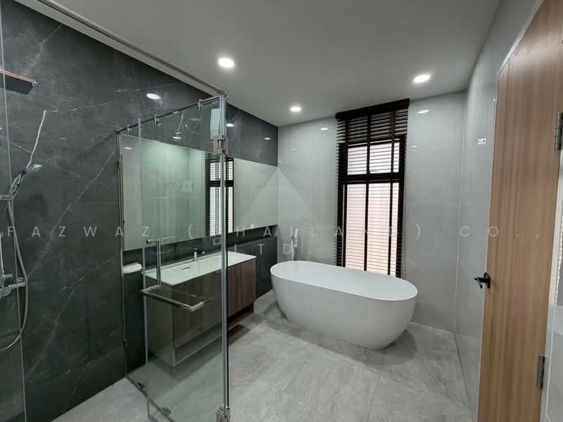 ขายบ้านหรู 4 ห้องนอน กรุงเทพกรีฑา พื้นที่ 406 ตร.ม. บ้านใหม่พร้อมอยู่, กรุงเทพ, คลองสองต้นนุ่น, ลาดกระบัง, กรุงเทพ, 406 ตร.ม., บ้านเดี่ยว ขาย, โดย Fazwaz (Thailand) Co., Ltd., 500463224 - DDproperty.com