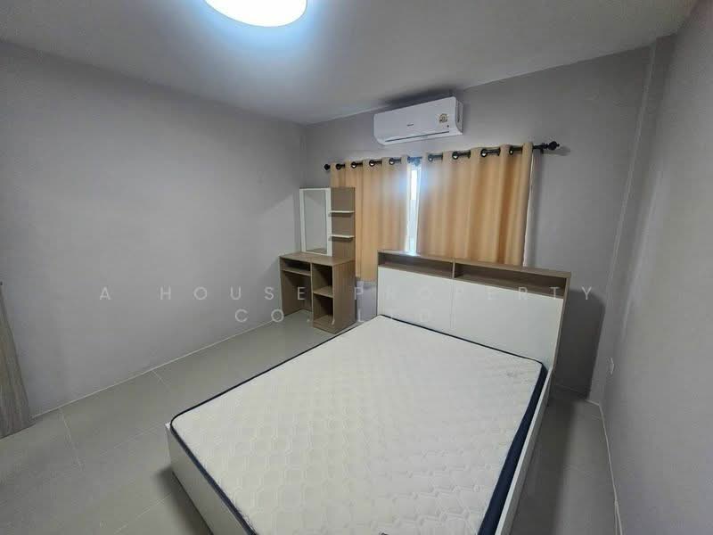 Corner townhouse for sale near Assumption Sriracha School, Chon Buri (Pattaya), Surasak, Si Racha, Chon Buri (Pattaya), 4 Bedrooms, 160 sqm, Townhouse For Sale, by A House Property Co.,Ltd., 500463232 - DDproperty.com