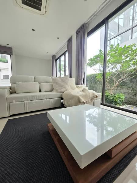 Aerie Srinakarin-Krungthepkreetha, Bangkok, Srinakarin - Romklao Road, Khlong Song Ton Nun, Lat Krabang, Bangkok, 5 Bedrooms, 390 sqm, Single Detached House For Rent, by ขวัญเรือน ดีนาน, 500463288 - DDproperty.com